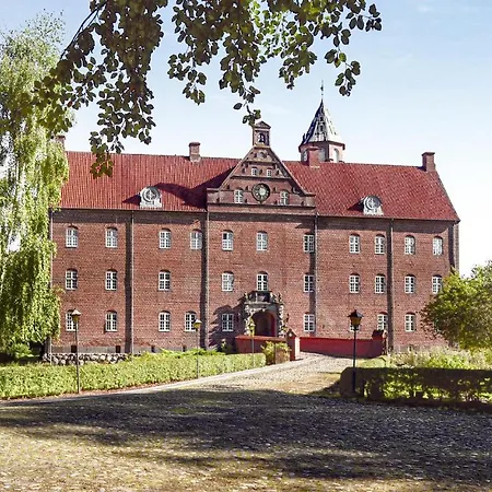 Lovely In Grenaa With Kitchen Holiday home *